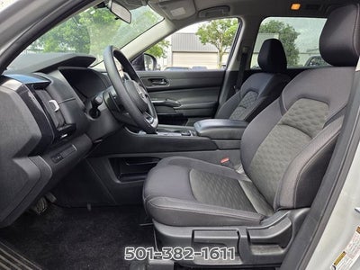 2024 Nissan Pathfinder S