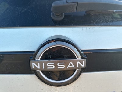 2023 Nissan Pathfinder SV
