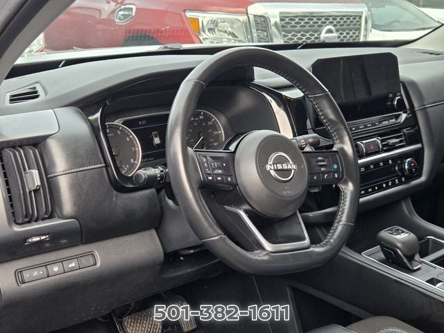 2022 Nissan Pathfinder SL
