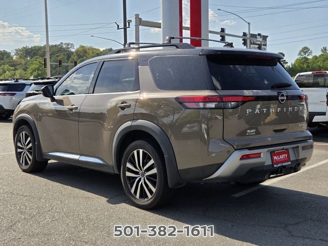 2023 Nissan Pathfinder Platinum