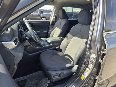 2021 Toyota Highlander LE