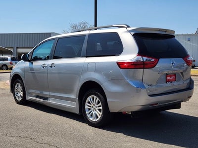 2017 Toyota Sienna L Handicap Lift Handicap Lift