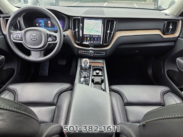 2023 Volvo XC60 B5 Ultimate Bright Theme