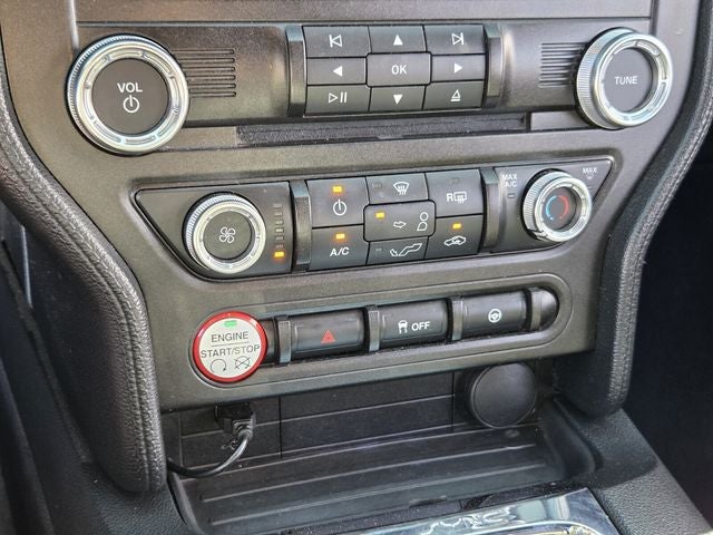 2016 Ford Mustang V6