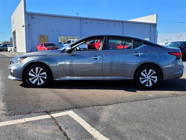 2022 Nissan Altima 2.5 S