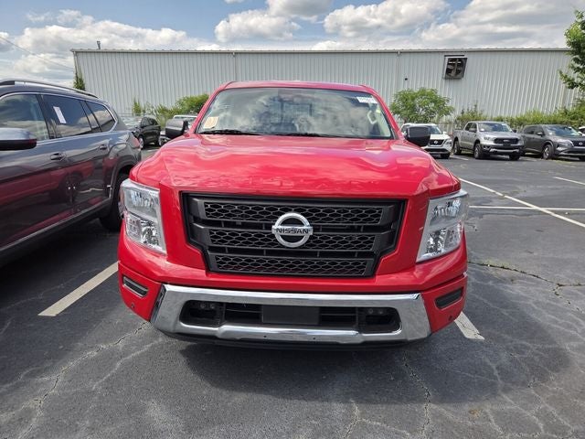 2023 Nissan Titan SV