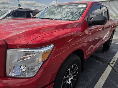 2023 Nissan Titan SV