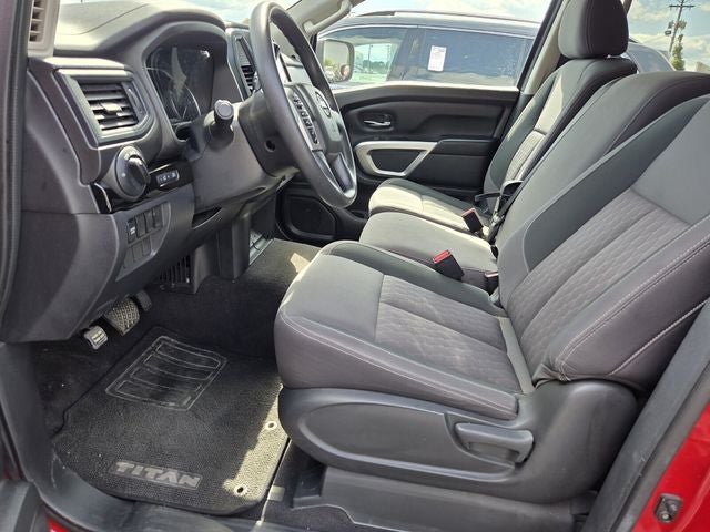 2023 Nissan Titan SV