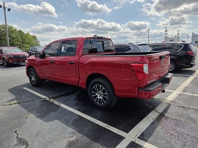 2023 Nissan Titan SV