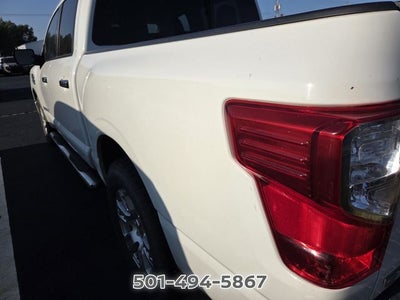 2017 Nissan Titan SV