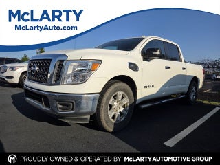 2017 Nissan Titan SV
