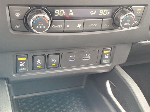 2024 Nissan Frontier SV