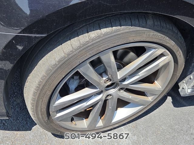 2017 Volkswagen Passat 1.8T R-Line