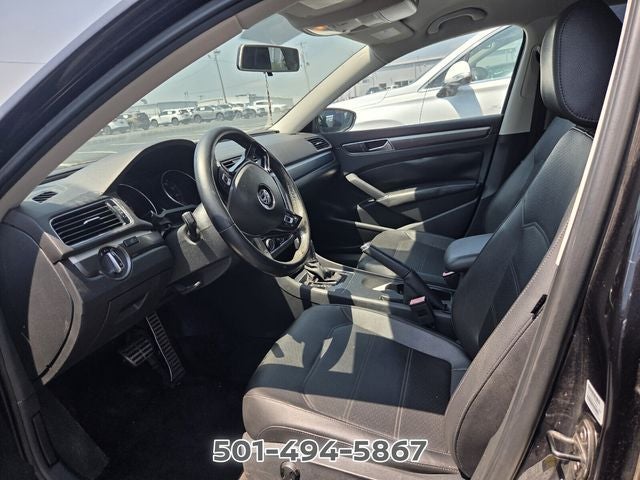 2017 Volkswagen Passat 1.8T R-Line