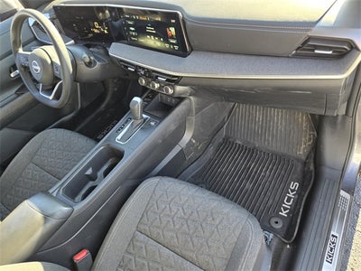 2025 Nissan Kicks SV