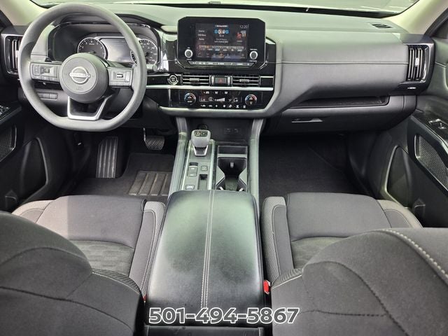 2022 Nissan Pathfinder S