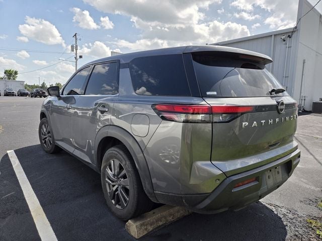 2022 Nissan Pathfinder S