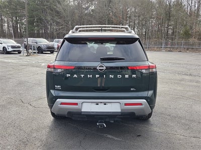 2023 Nissan Pathfinder SL