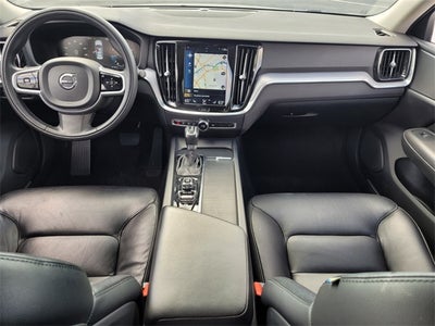 2020 Volvo S60 T6 Momentum
