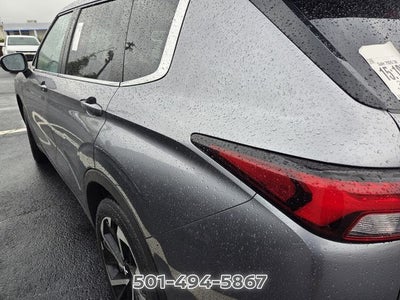 2023 Mitsubishi Outlander SE Black Edition