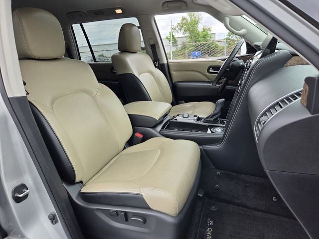 2022 INFINITI QX80 Premium Select