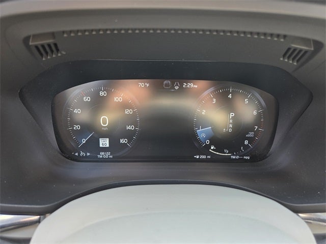 2021 Volvo XC60 T5 Momentum