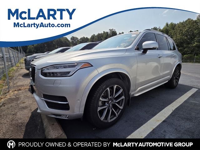 2017 Volvo XC90 T6 Momentum