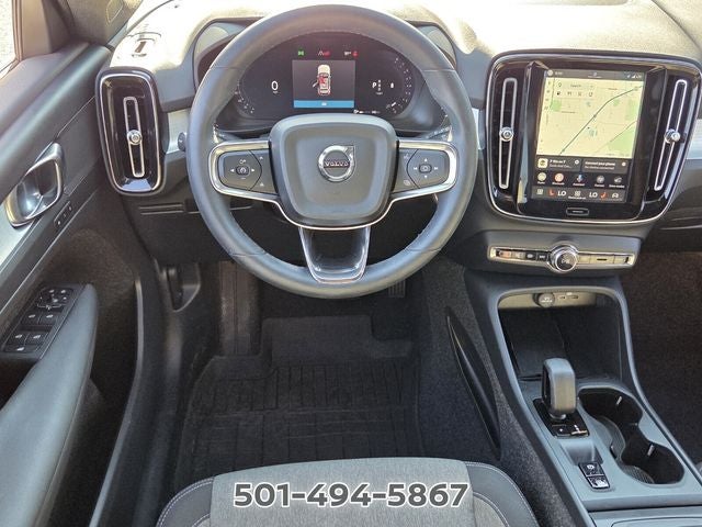 2024 Volvo XC40 B5 Core