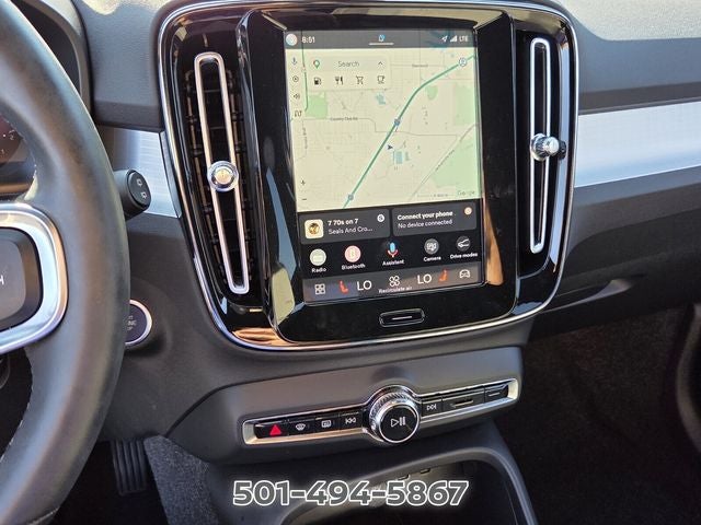 2024 Volvo XC40 B5 Core