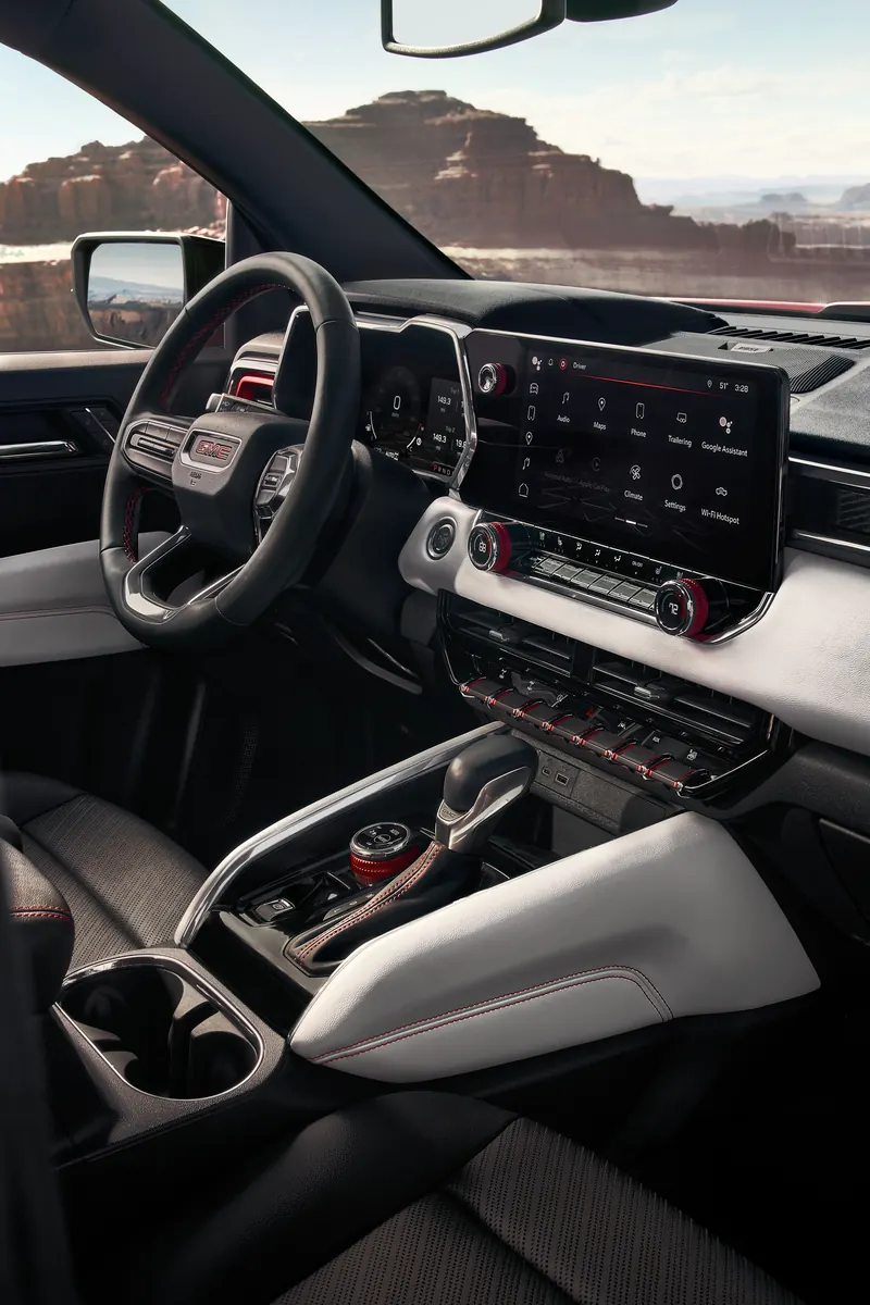 2026 GMC Canyon infotainment system at Hope Auto Company Chevrolet GMC in HOPE AR